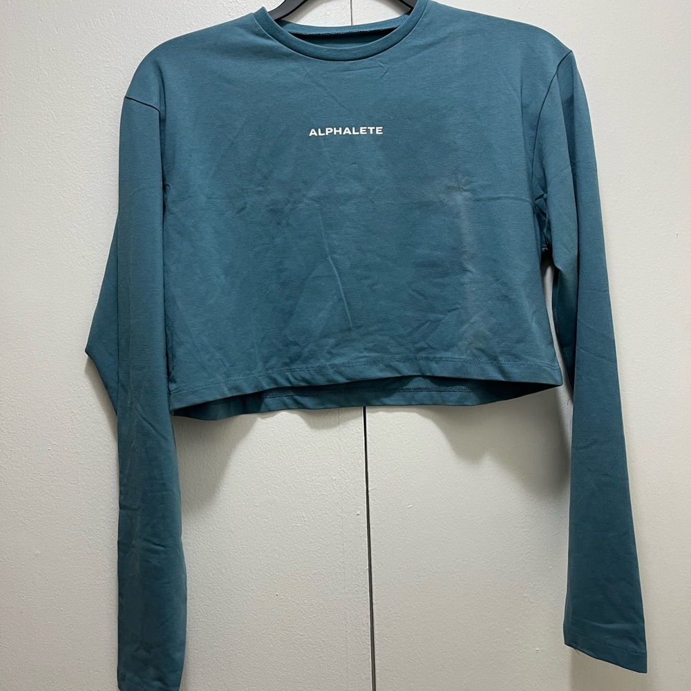 Long Sleeve Alphalete crop top